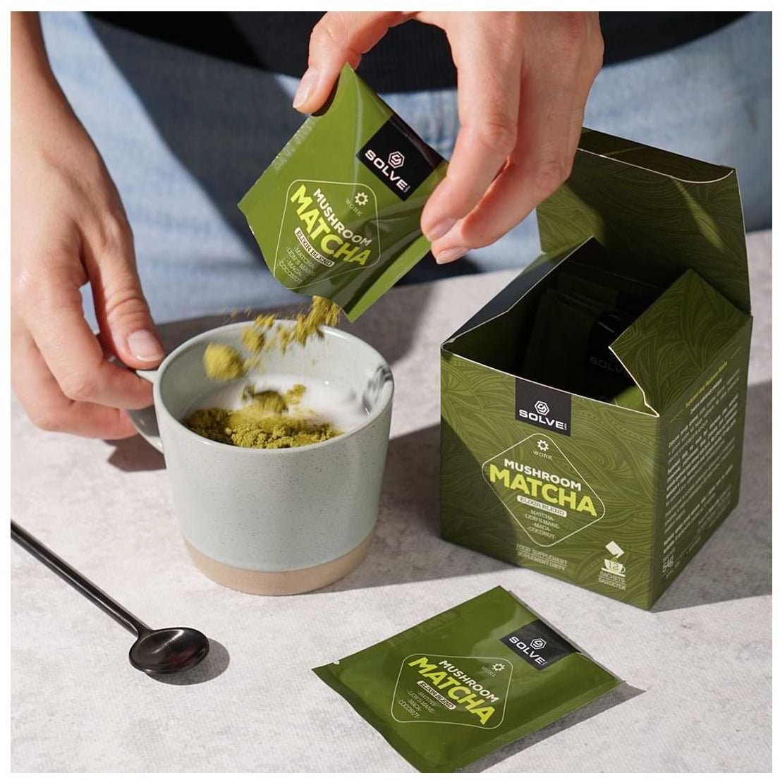 Matcha z Grzybami i Adaptogenami Solve Labs Mushroom Matcha 12 saszetek - Sklep Witaminki.pl