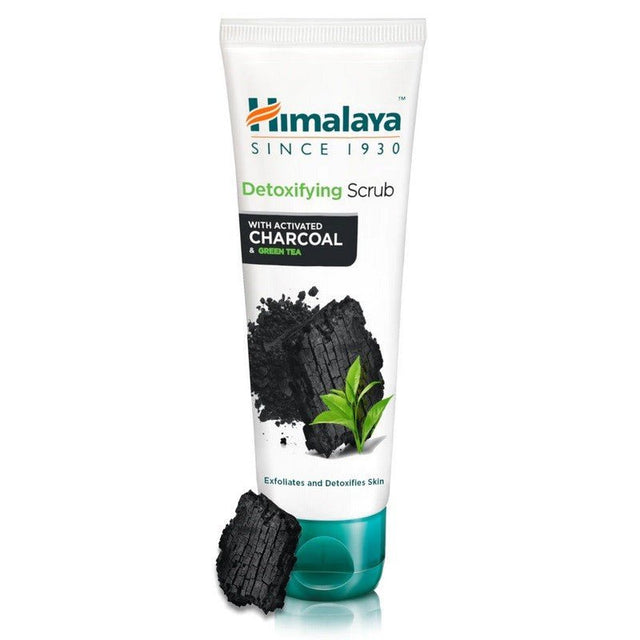 Witaminy i suplementy diety Himalaya Peeling węglowy do twarzy detoksykujący z zieloną herbatą 75 ml - Sklep Witaminki.pl